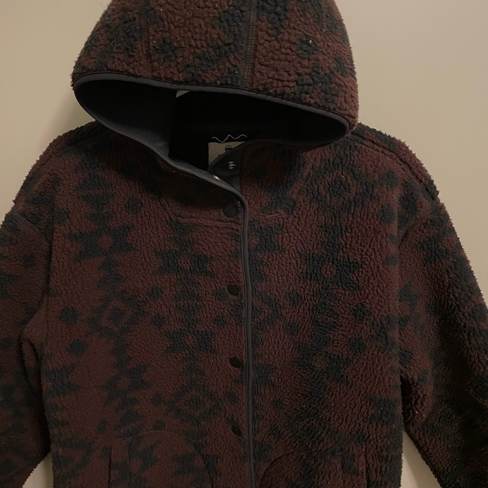 Cozy Black and Maroon Patterned Fleece Hoodie